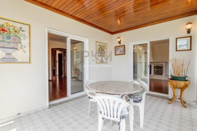 Moradia T5 para Venda em Gestaço