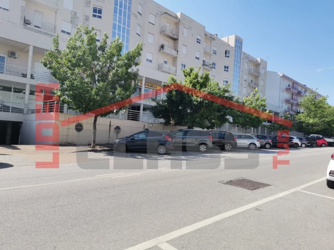 Garagem para Venda em Mirandela Foto 4
