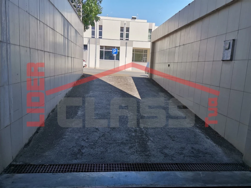 Garagem para Venda em Mirandela Foto 4