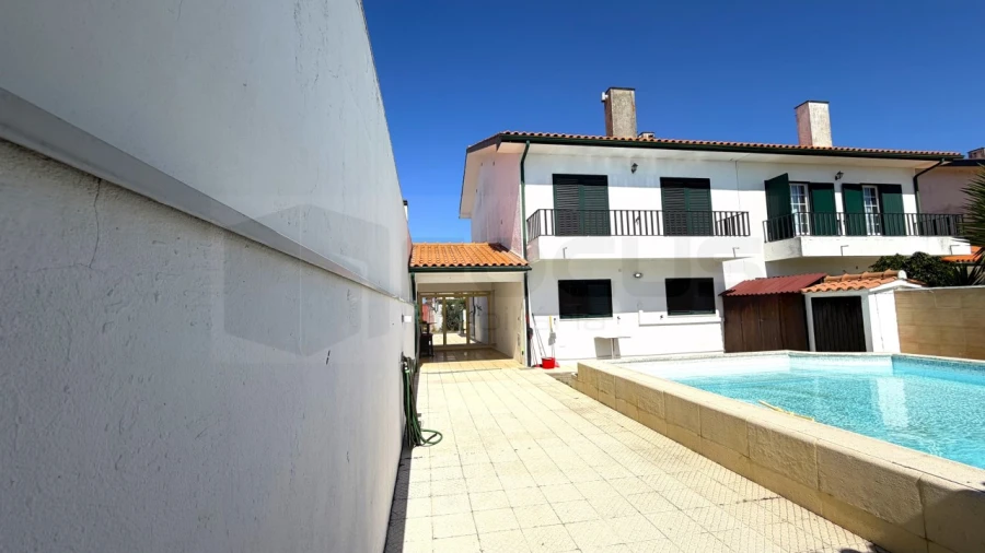 Moradia T4 para Venda em Gafanha da Nazaré Foto 3