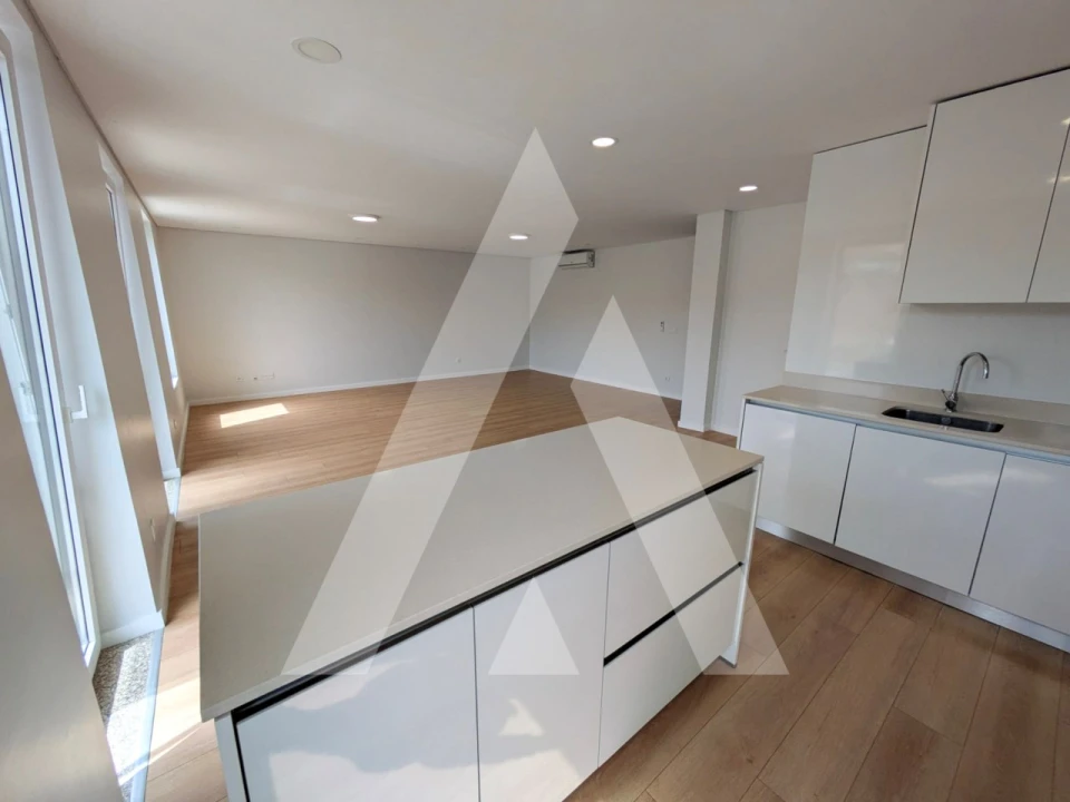 Apartamento T3 para Arrendamento em Esgueira Foto 3