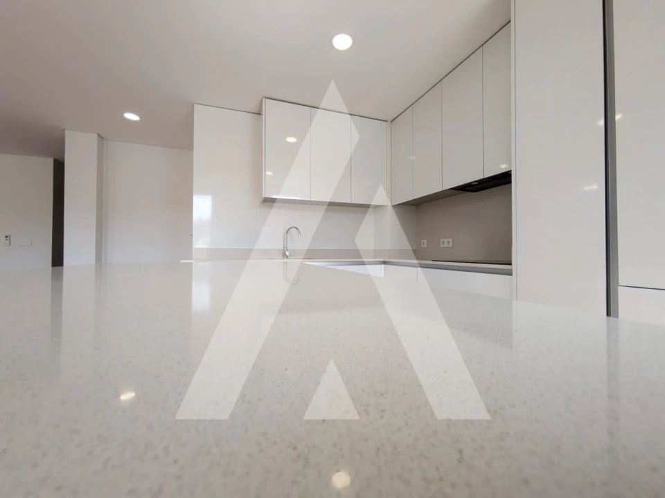 Apartamento T3 para Arrendamento em Esgueira Foto 5