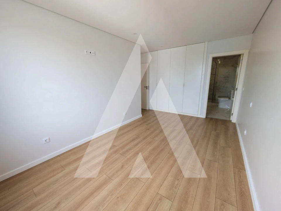 Apartamento T3 para Arrendamento em Esgueira Foto 7