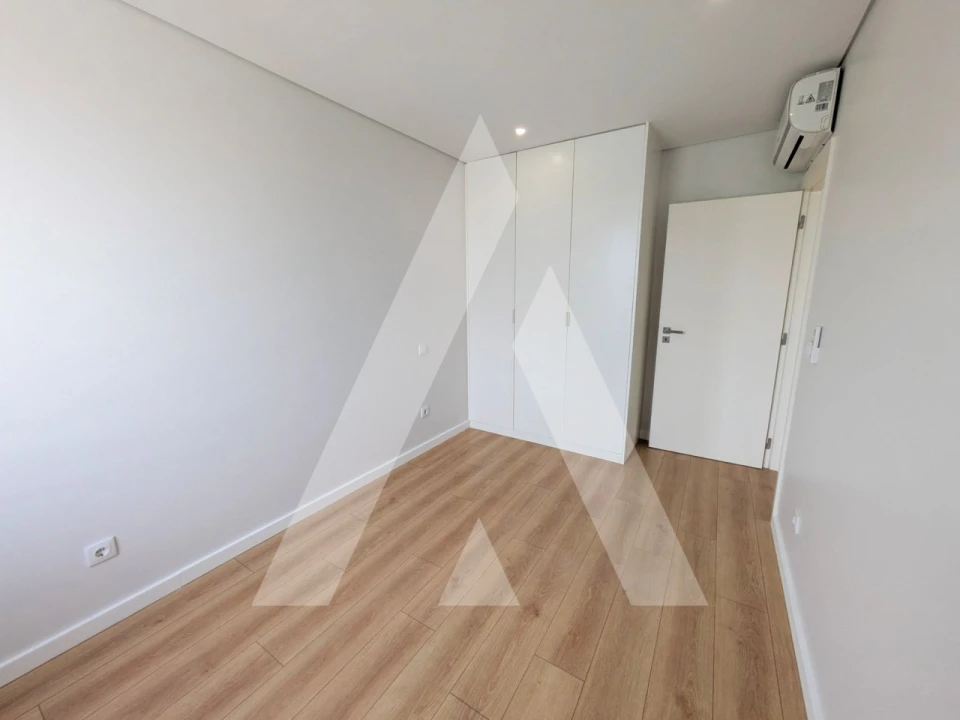 Apartamento T3 para Arrendamento em Esgueira Foto 12