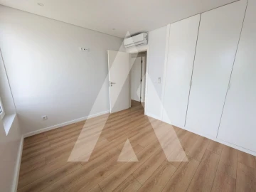 Apartamento T3 para Arrendamento em Esgueira