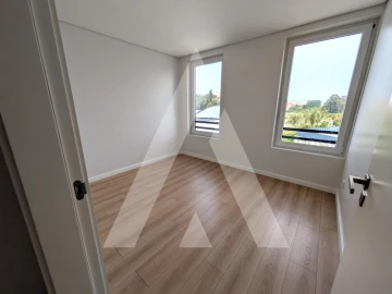Apartamento T3 para Arrendamento em Esgueira
