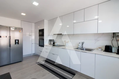 Apartamento T3 para Venda em Malveira e São Miguel de Alcainça