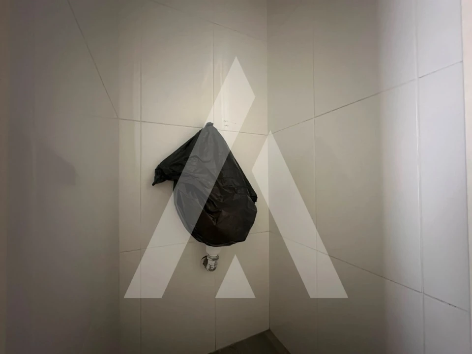 Loja para Arrendamento em Oiã Foto 9