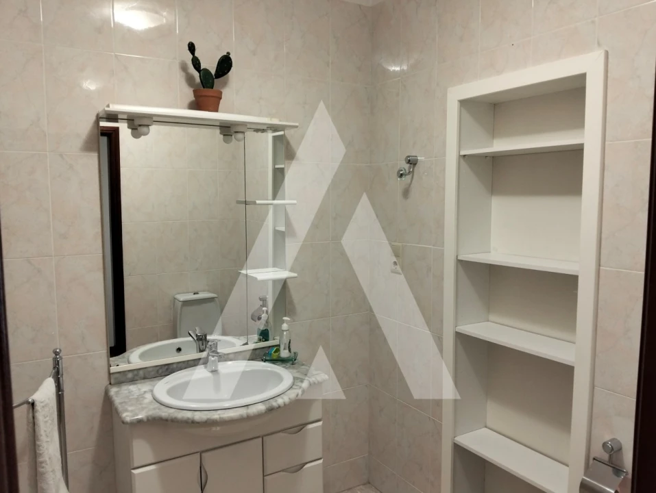 Moradia T5 para Venda em São Pedro de Arcos Foto 29