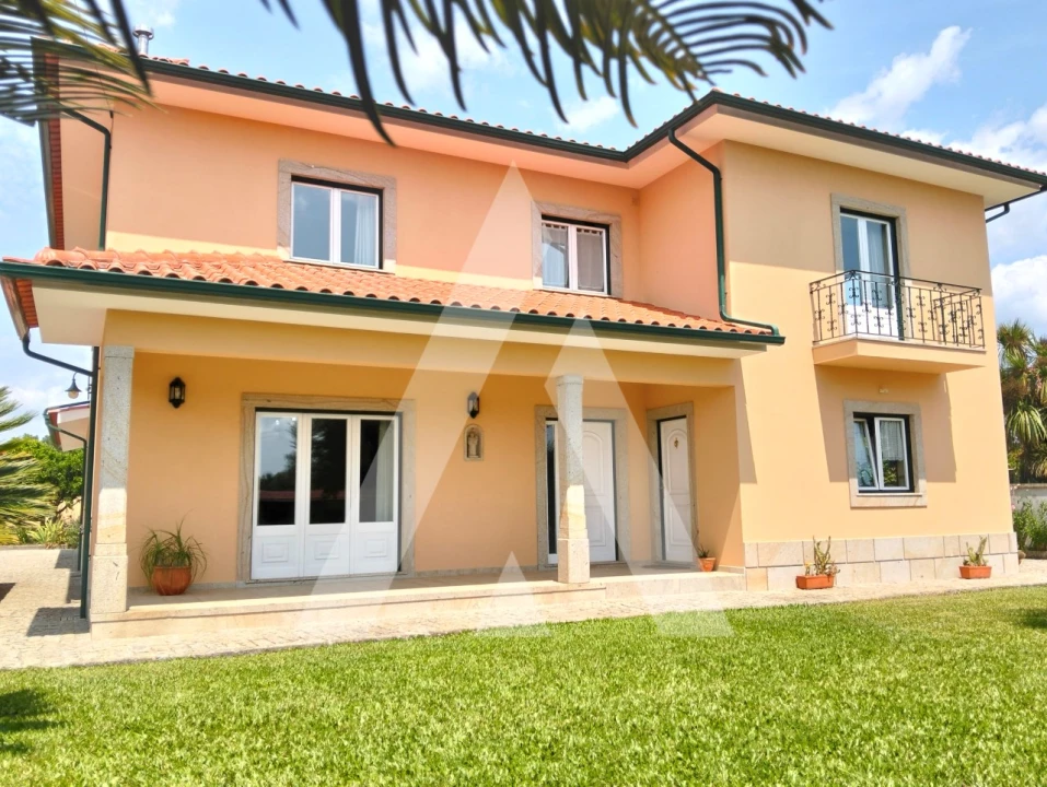Moradia T5 para Venda em São Pedro de Arcos Foto 3