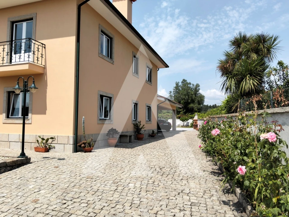 Moradia T5 para Venda em São Pedro de Arcos Foto 46