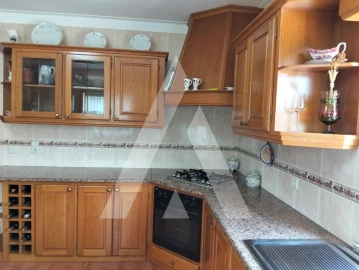 Moradia T5 para Venda em São Pedro de Arcos