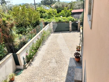 Moradia T5 para Venda em São Pedro de Arcos