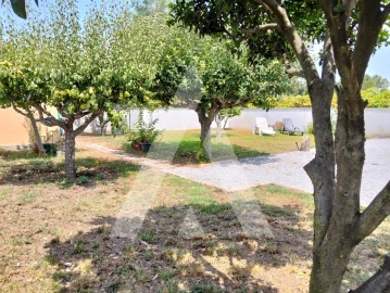 Moradia T5 para Venda em São Pedro de Arcos