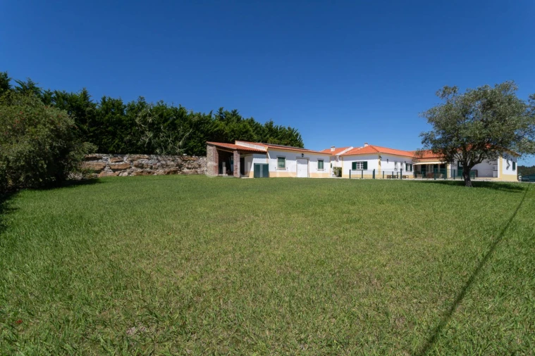 Moradia T4 para Venda em A dos Negros Foto 2
