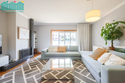 Apartamento T3 para Venda em Glória e Vera Cruz