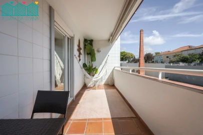 Apartamento T3 para Venda em Glória e Vera Cruz