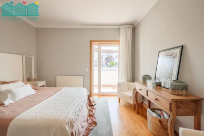 Apartamento T3 para Venda em Glória e Vera Cruz