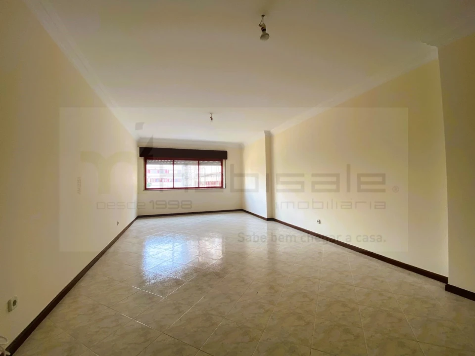 Apartamento T2 para Venda em Algueirão-Mem Martins Foto 5