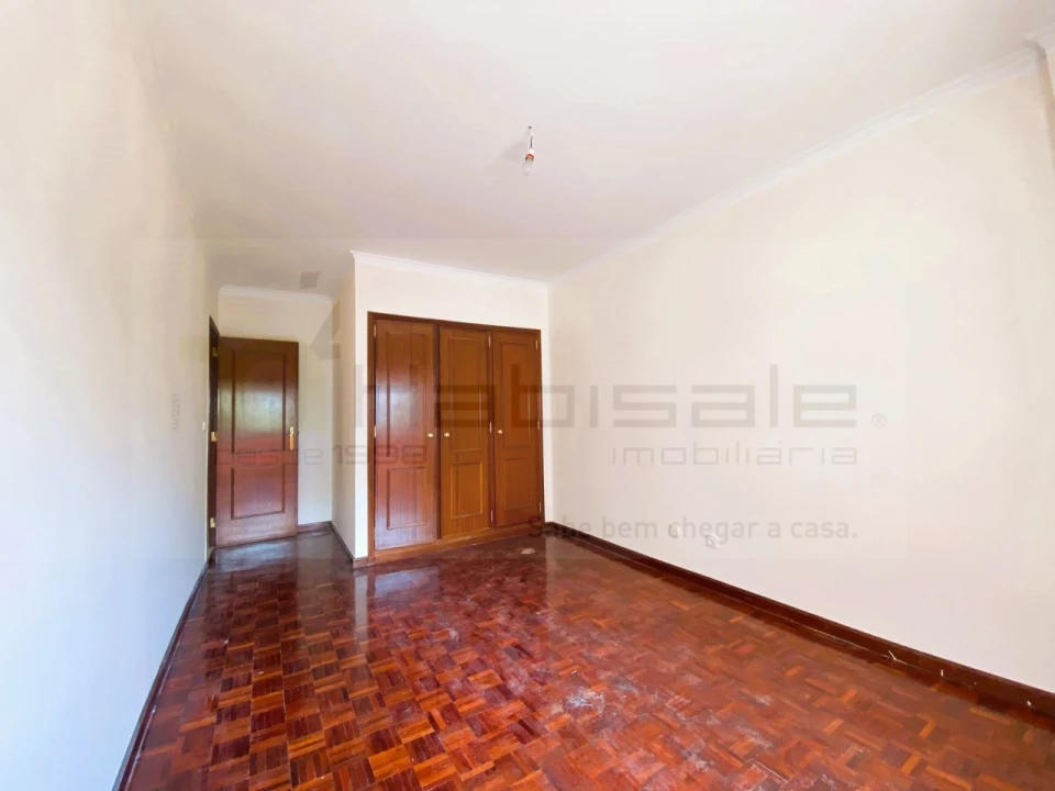 Apartamento T2 para Venda em Algueirão-Mem Martins Foto 18
