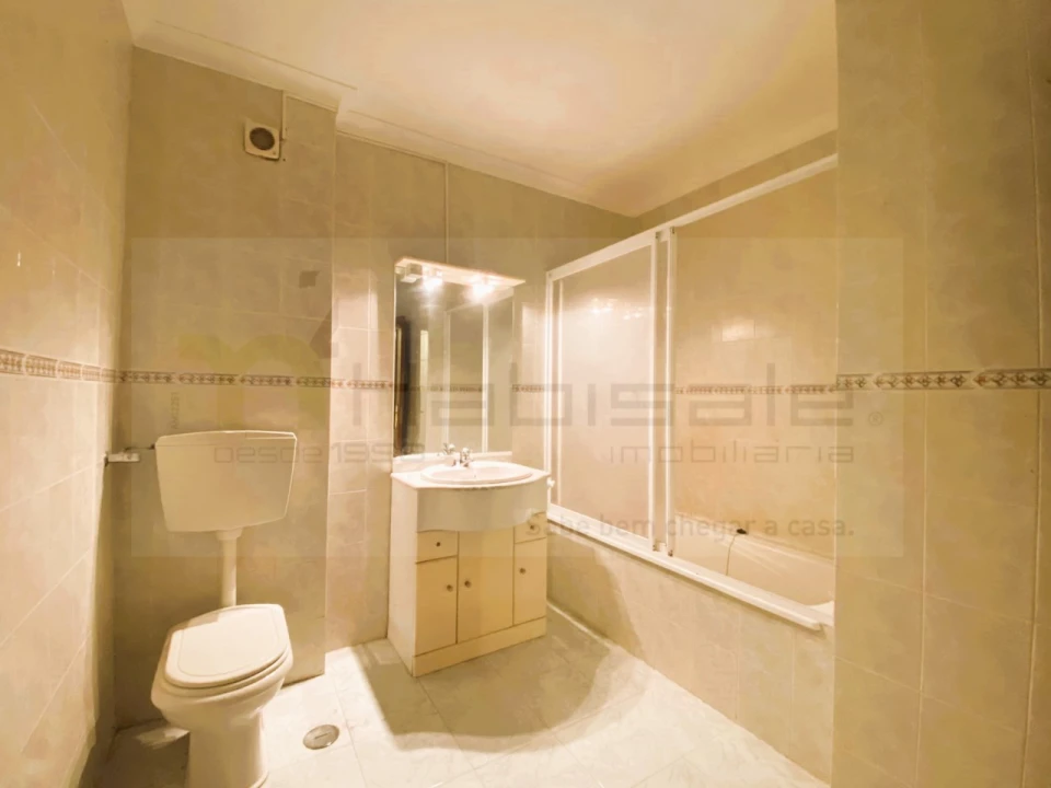 Apartamento T2 para Venda em Algueirão-Mem Martins Foto 20