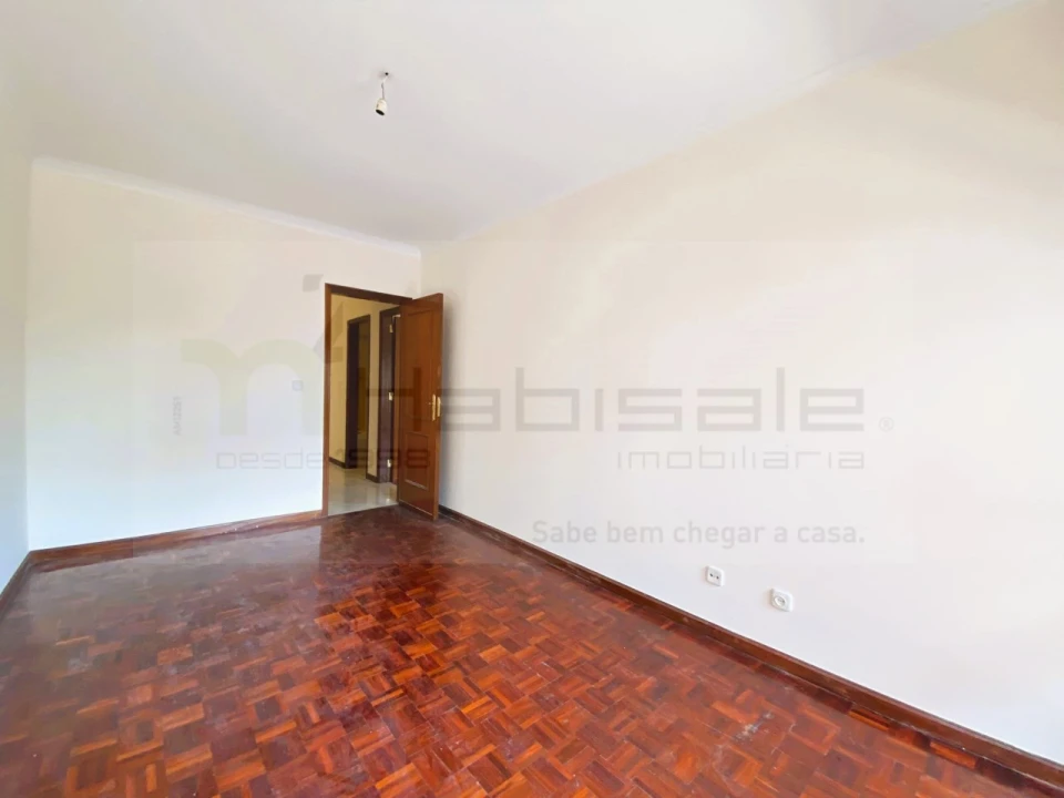 Apartamento T2 para Venda em Algueirão-Mem Martins Foto 25
