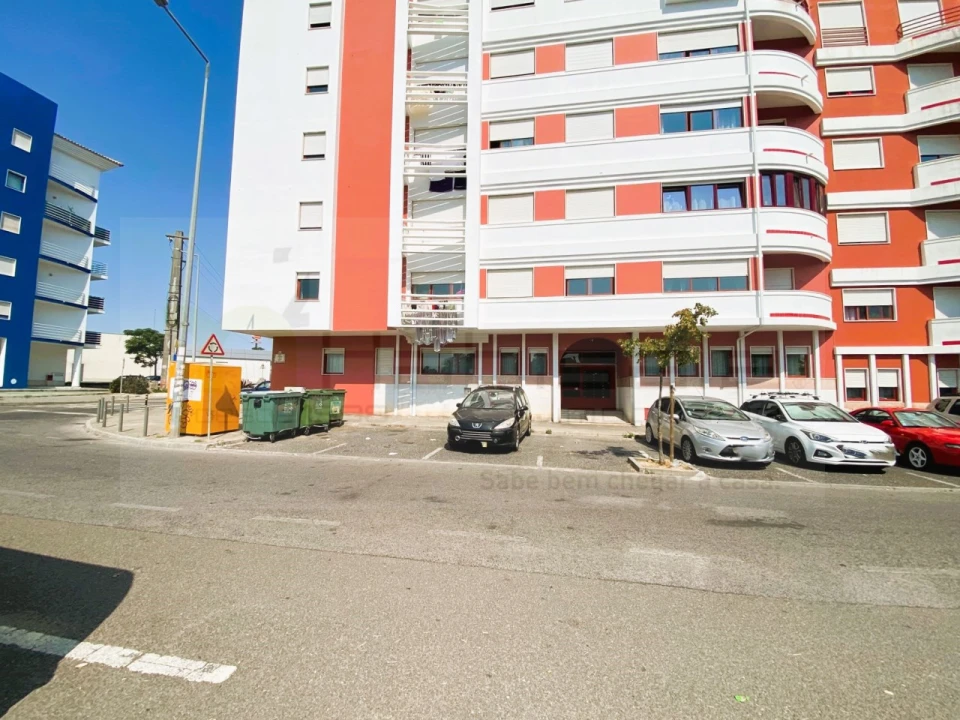 Apartamento T2 para Venda em Algueirão-Mem Martins Foto 32