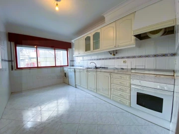 Apartamento T2 para Venda em Algueirão-Mem Martins