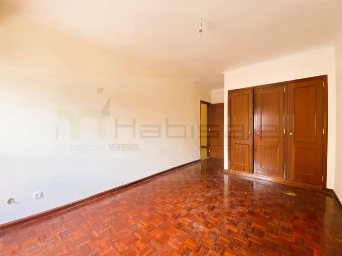 Apartamento T2 para Venda em Algueirão-Mem Martins Foto 17