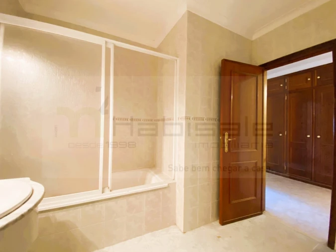 Apartamento T2 para Venda em Algueirão-Mem Martins Foto 22