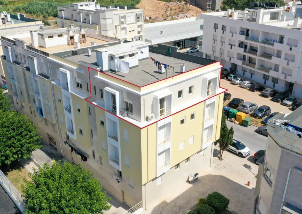 Apartamento T3 para Venda em Nazare Foto 3