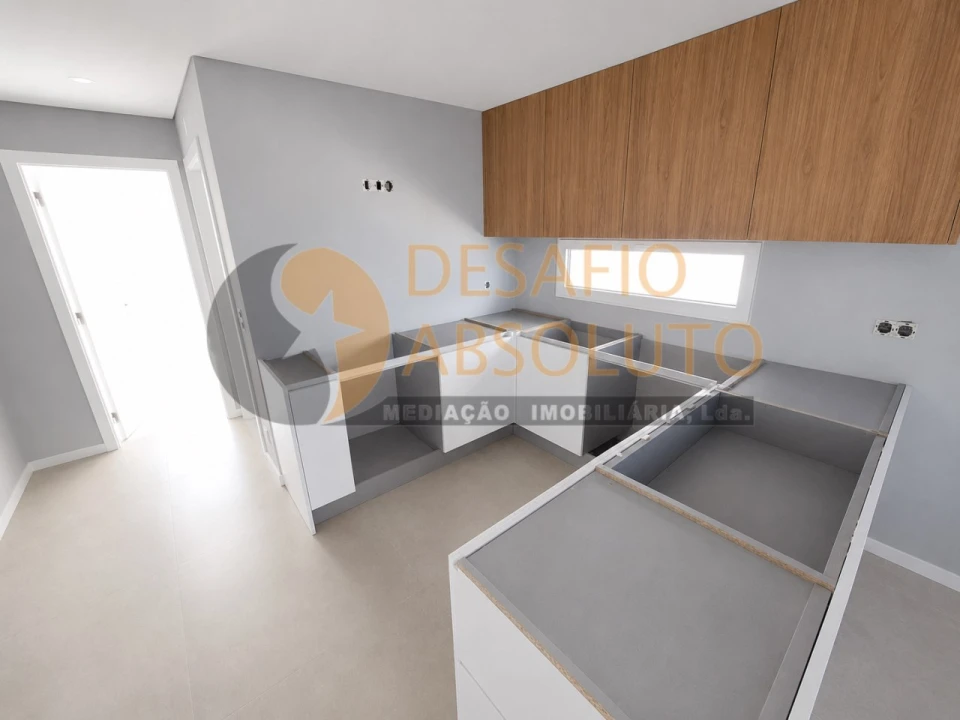 Moradia T3 para Venda em Fernao Ferro Foto 11
