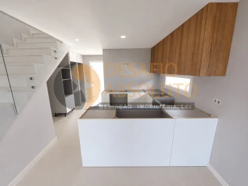 Moradia T3 para Venda em Fernao Ferro