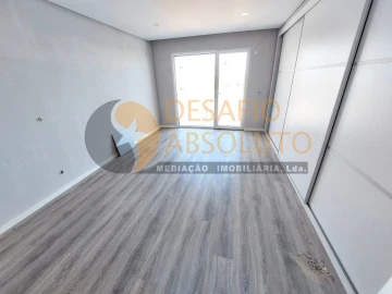 Moradia T3 para Venda em Fernao Ferro