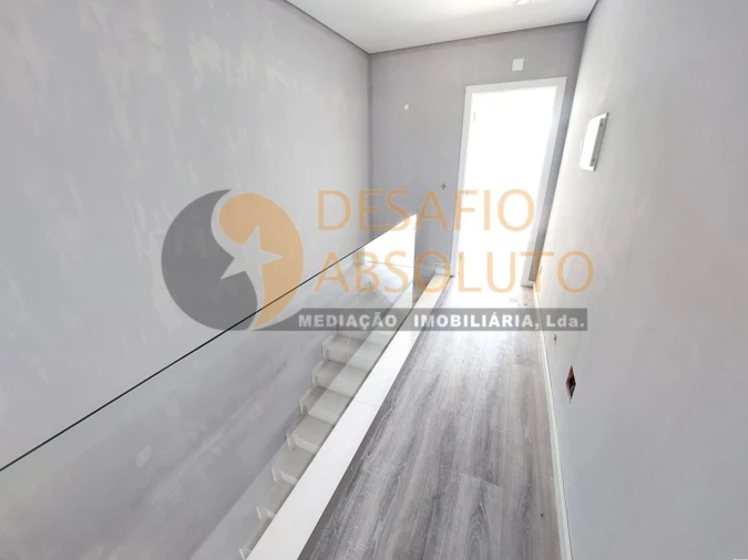 Moradia T3 para Venda em Fernao Ferro Foto 17