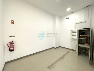 Escritório para Arrendamento em Santa Maria, São Pedro e Matacães