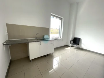 Escritório para Arrendamento em Santa Maria, São Pedro e Matacães