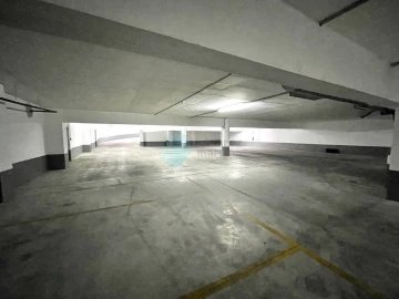 Escritório para Arrendamento em Santa Maria, São Pedro e Matacães