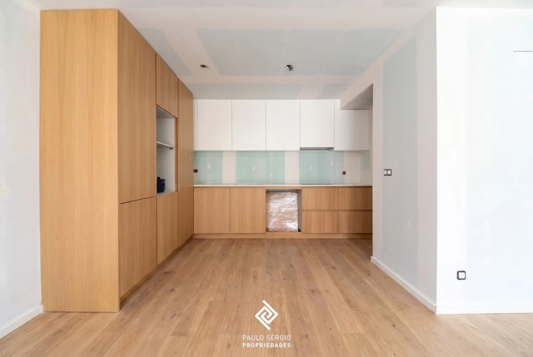 Apartamento T2 para Venda em Lordelo do Ouro e Massarelos Foto 6