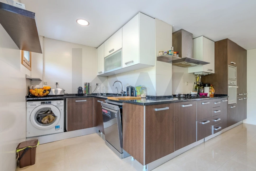 Apartamento T4 para Venda em Ramada e Caneças Foto 14