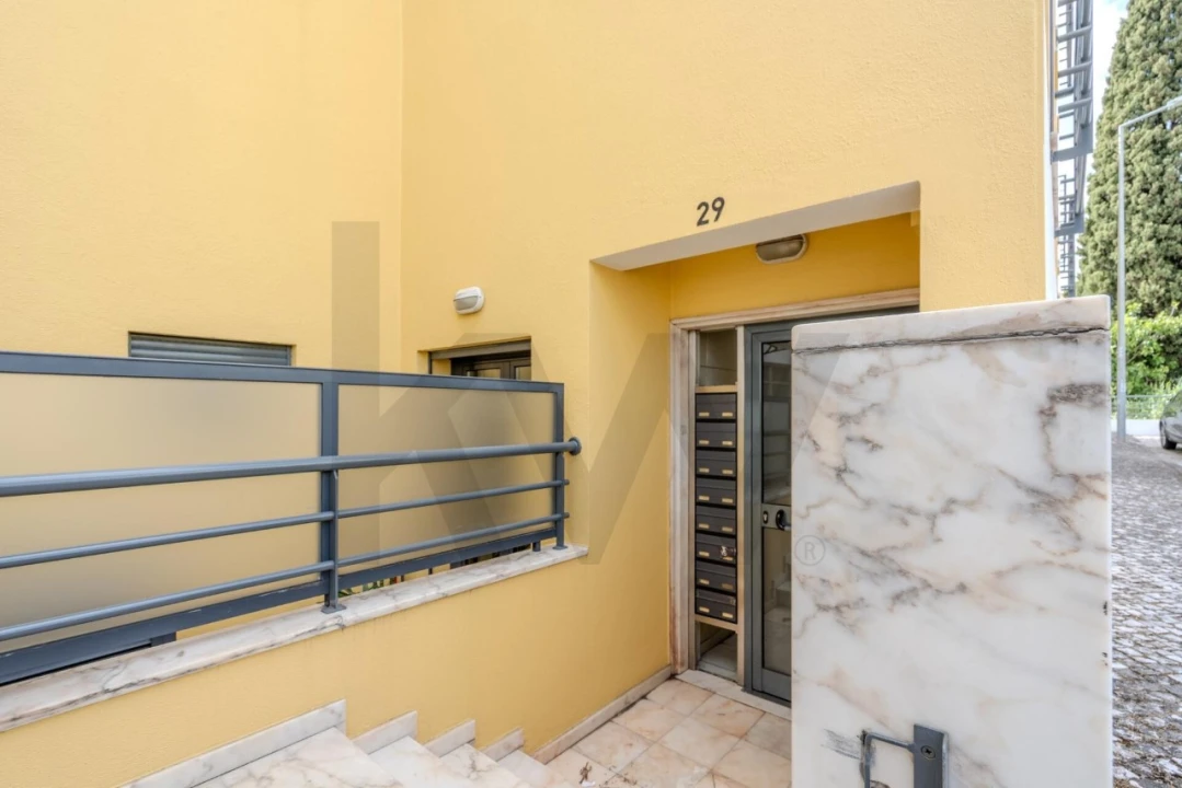 Apartamento T4 para Venda em Ramada e Caneças Foto 56