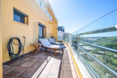 Apartamento T4 para Venda em Ramada e Caneças