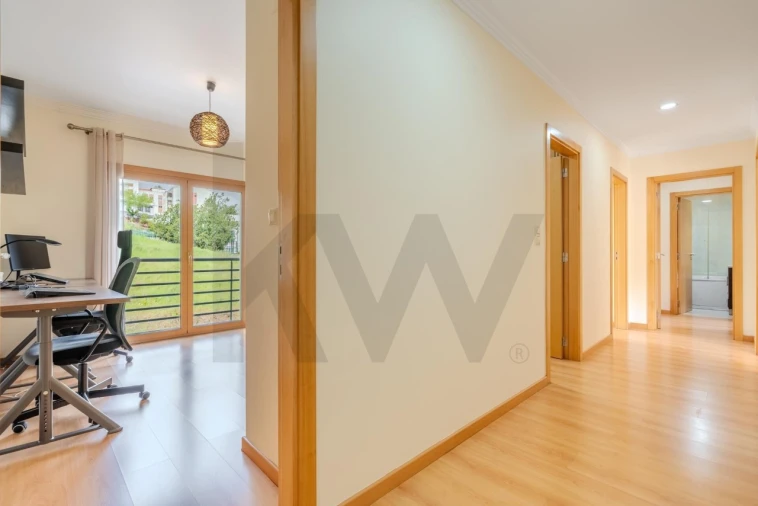 Apartamento T4 para Venda em Ramada e Caneças Foto 43