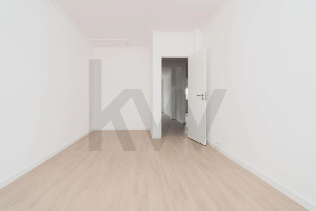 Apartamento T3 para Venda em Batalha Foto 4