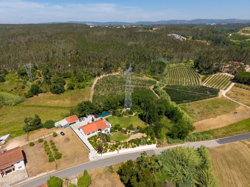 Moradia T4 para Venda em Maceira Foto 1
