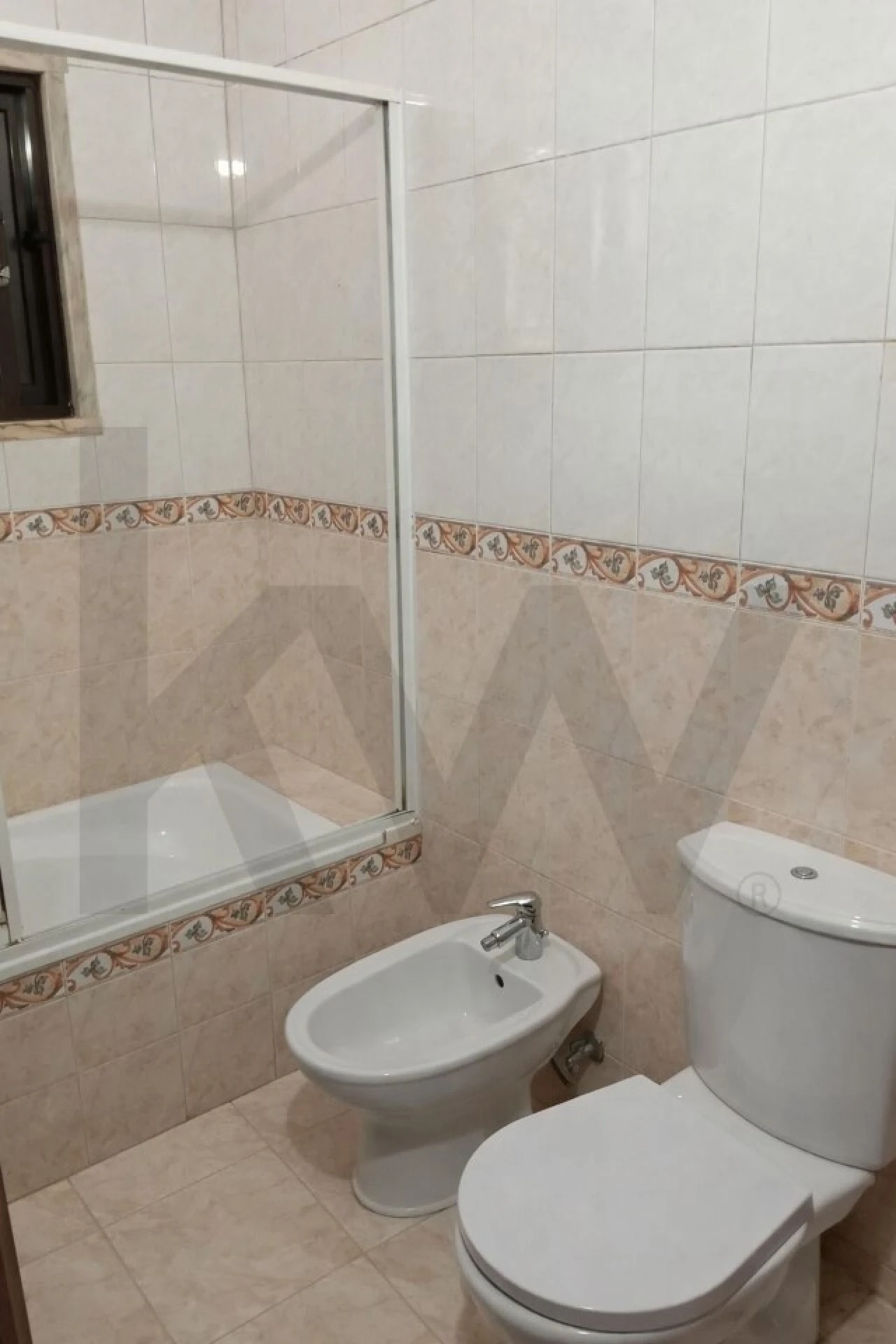 Moradia T4 para Venda em Corroios Foto 14