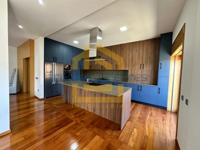 Apartamento T4 para Venda em Póvoa de Varzim, Beiriz e Argivai Foto 8