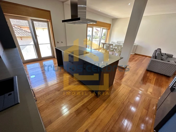 Apartamento T4 para Venda em Póvoa de Varzim, Beiriz e Argivai Foto 10