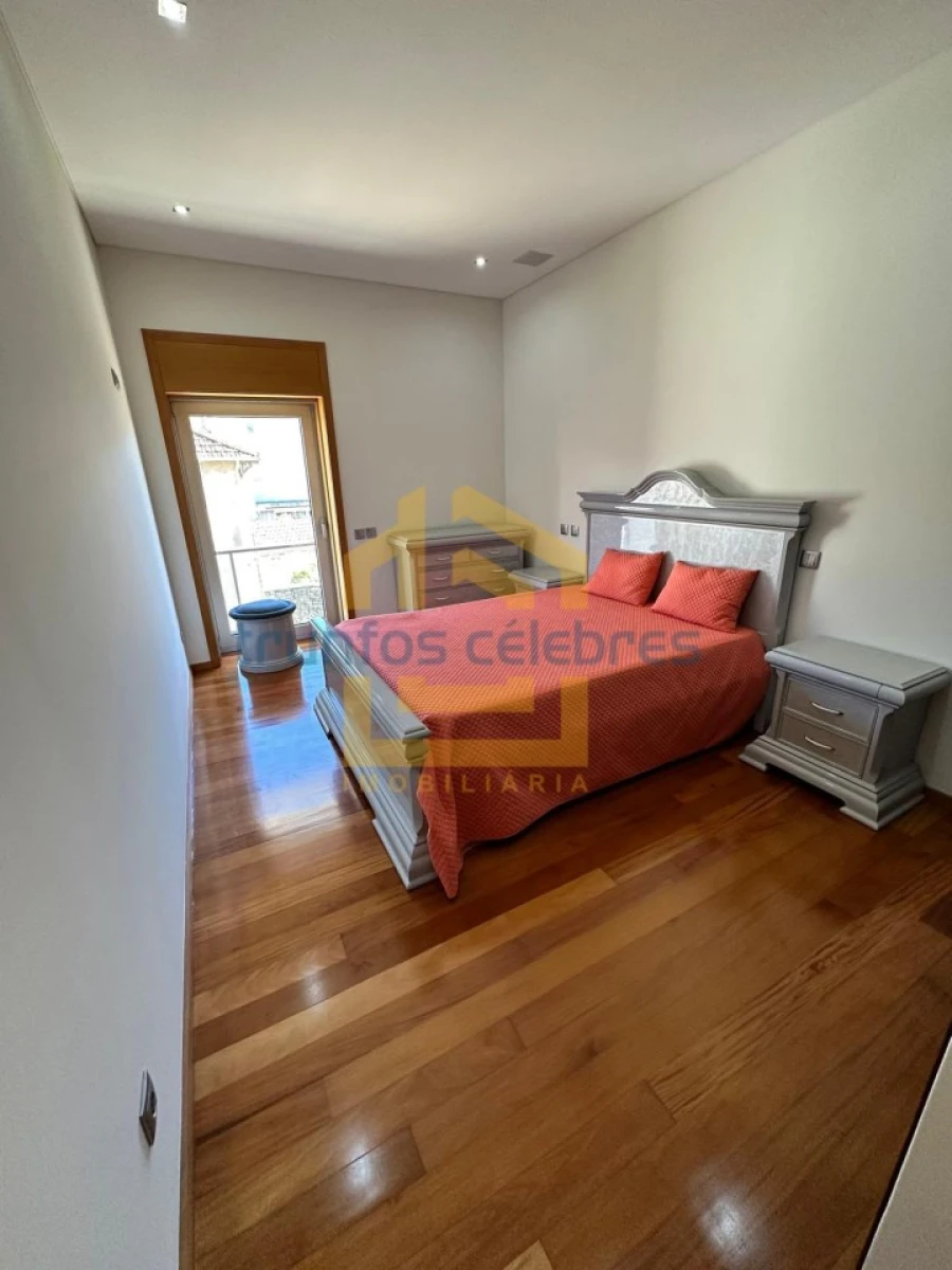 Apartamento T4 para Venda em Póvoa de Varzim, Beiriz e Argivai Foto 11