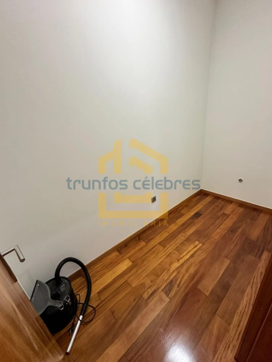 Apartamento T4 para Venda em Póvoa de Varzim, Beiriz e Argivai Foto 26